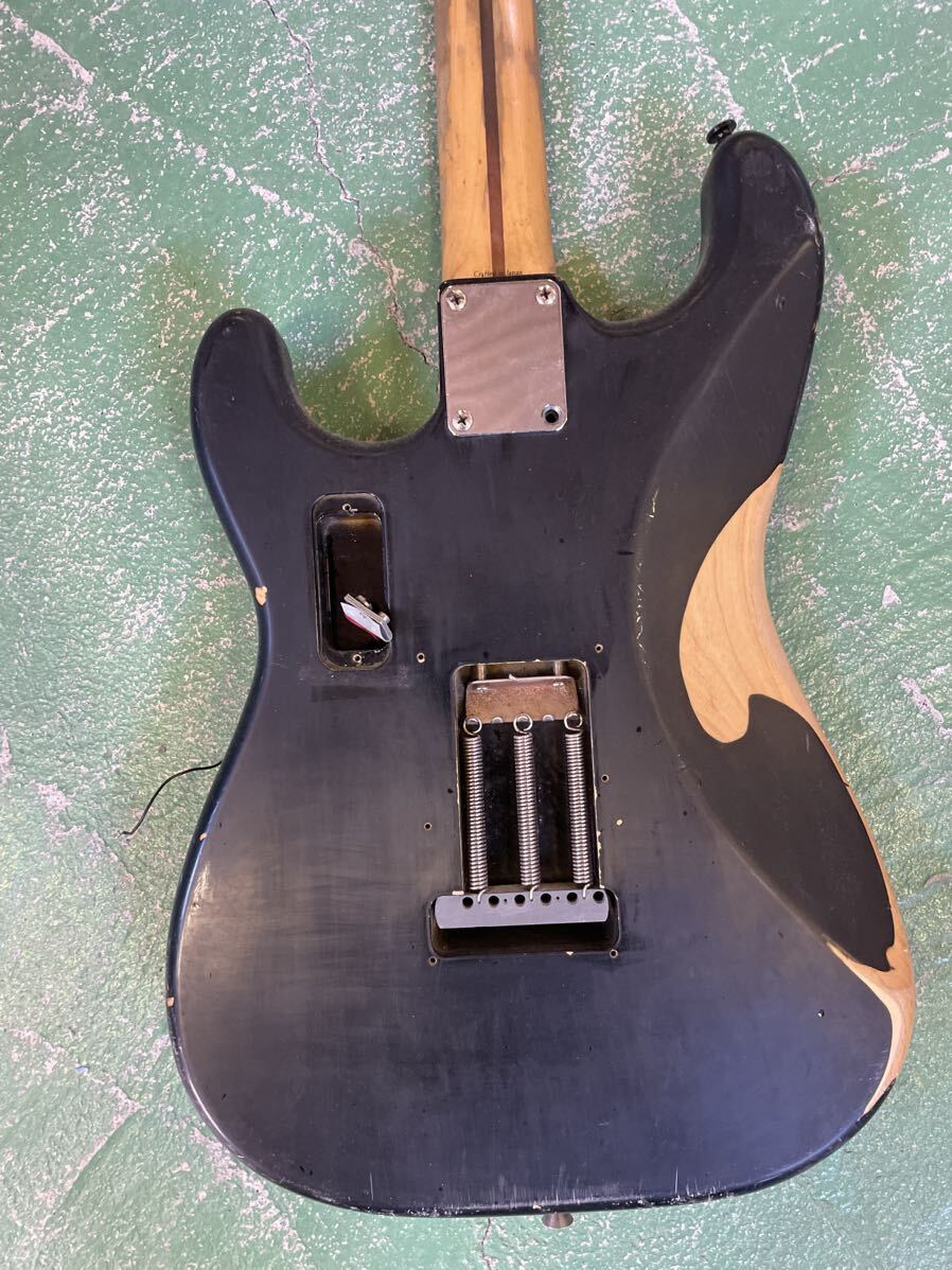 【ジャンク】Fender STRATOCASTER crafted in japan フェンダー ストラトキャスター エレキギター エレキ 6弦 ギター 当時物 現状品 u3052の画像6