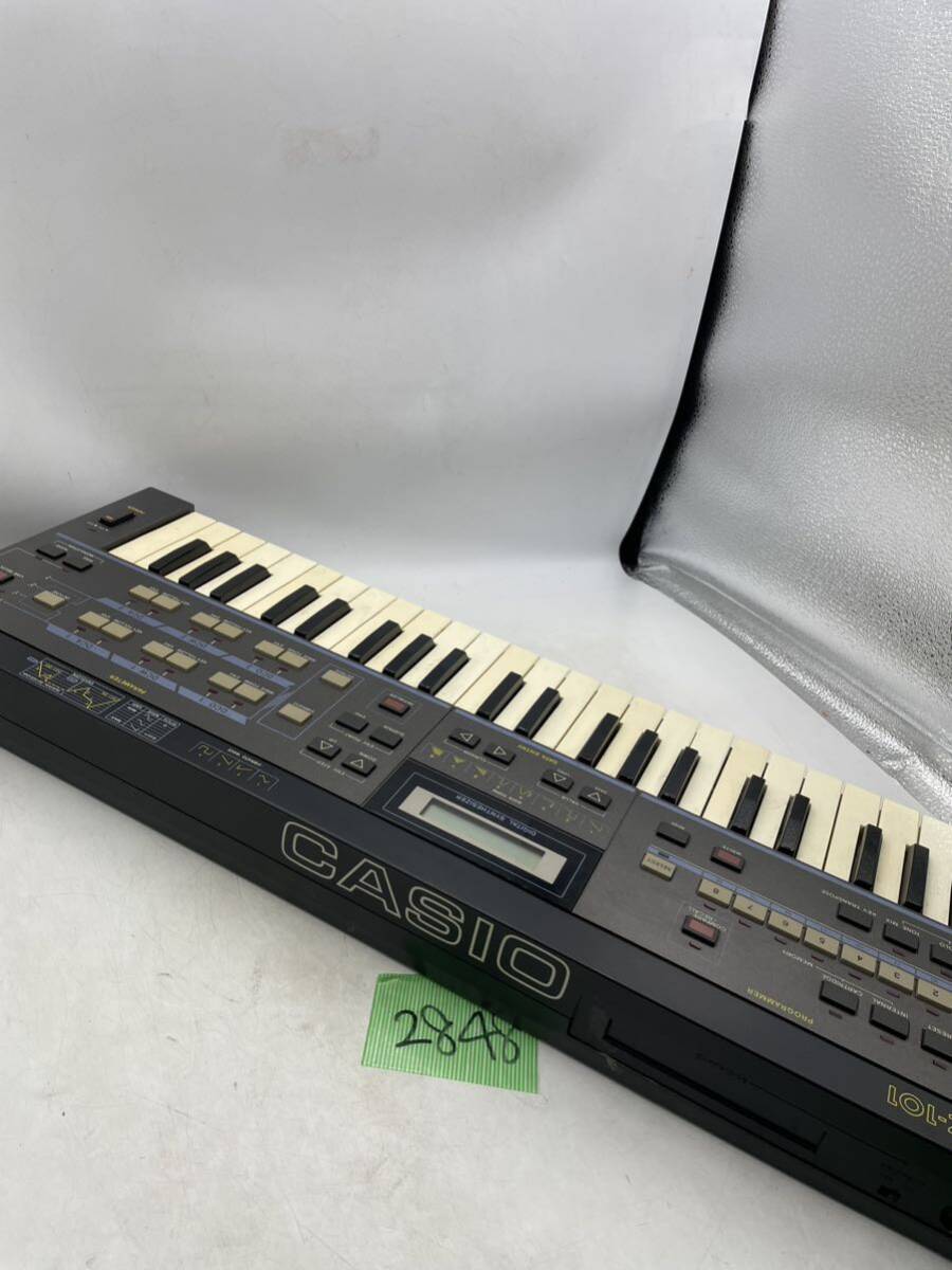 CASIO CZ-101 シンセサイザー 電子ピアノ ヴィンテージ キーボード ピアノ 楽器 演奏 バンド アーティスト 弾き語り 当時物 現状品 u2848_画像5