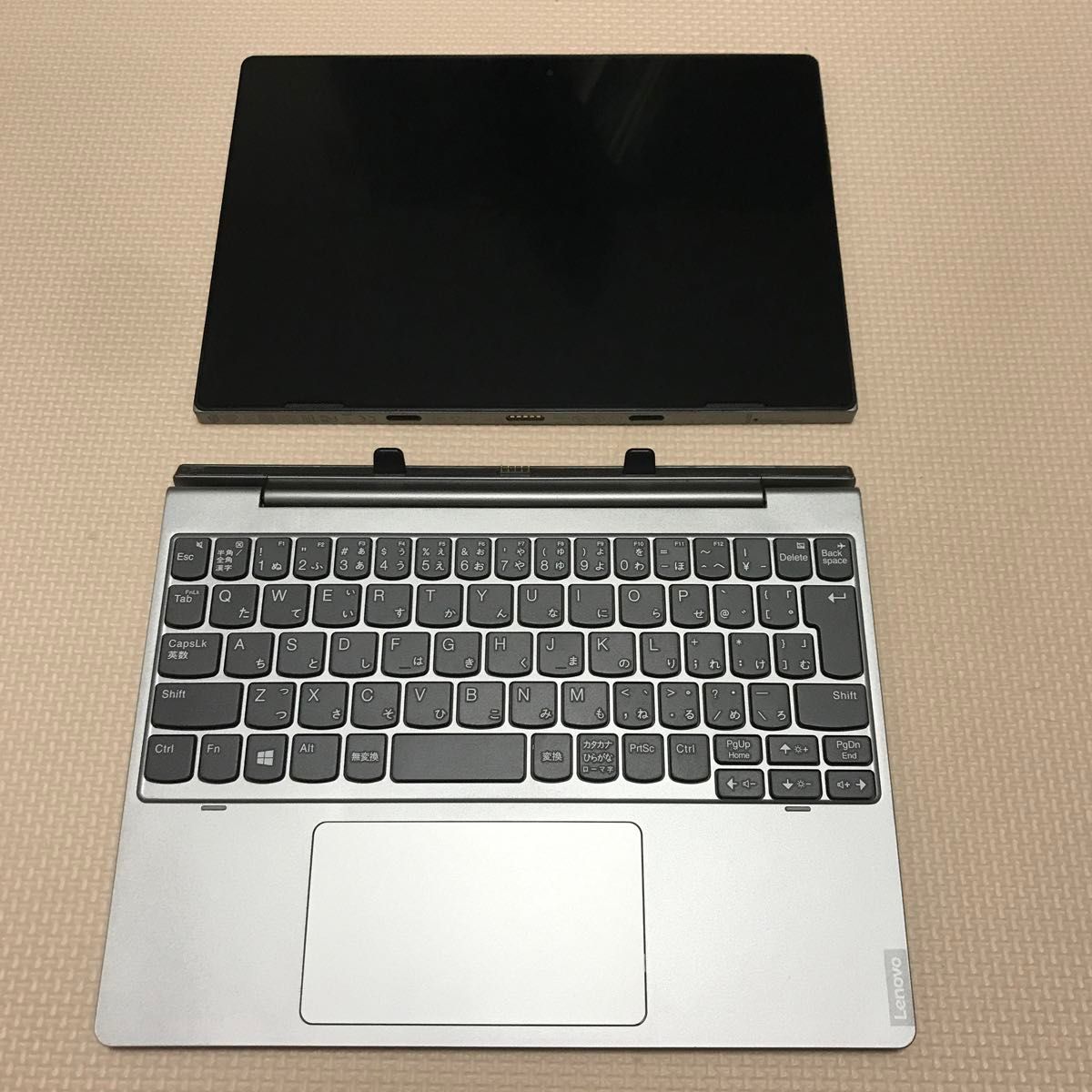 Lenovo IdeaPad D330 (インテル Celeron 4世代)