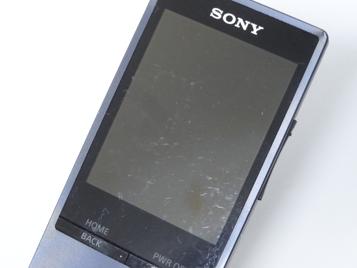 ユ■/Zこ7612　SONY ソニー WALKMAN ウォークマン NW-A26 チャコールブラック 16GB 再生OK ジャンク 保証無_画像3