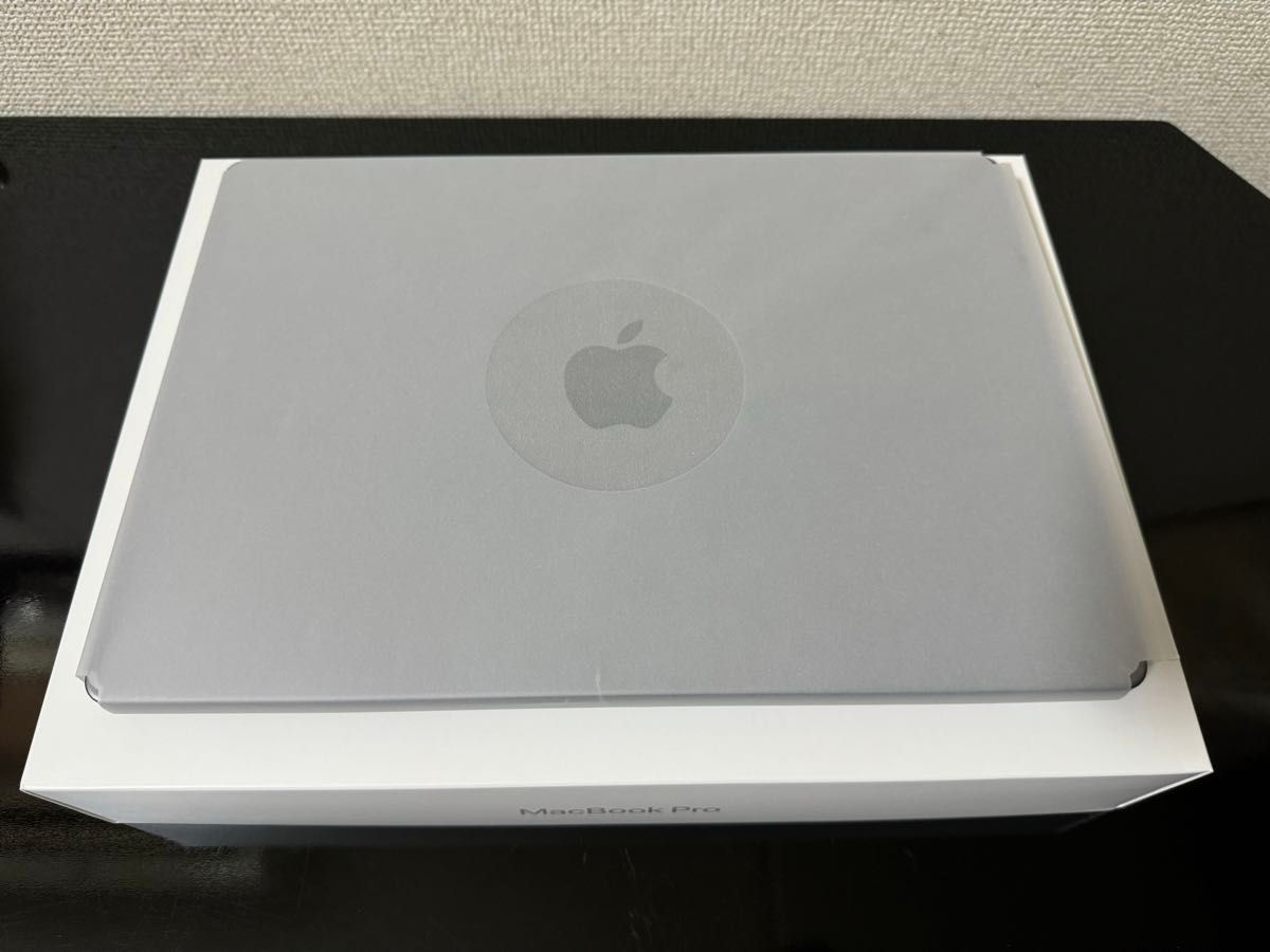 【ほぼ未使用】MacBook Pro 14インチ 2023 M2Pro 16GB/512GB スペースグレイー