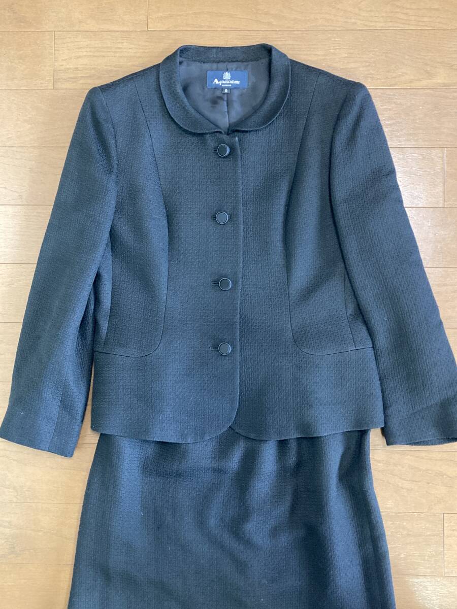 アクアスキュータム Aquascutum スーツ　フォーマル スカート セットアップ 日本製 礼服 喪服 入学式 冠婚葬祭 9号 ウール シルク_画像2