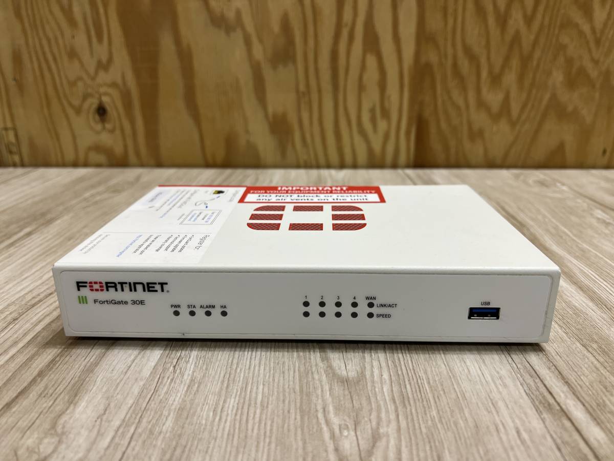 #6001-0425 ☆保証/領収書可☆ 初期化済み 動作簡易確認 Fortinet FortiGate FG-30E FW : v5.4.3 発送サイズ:80予定_画像1