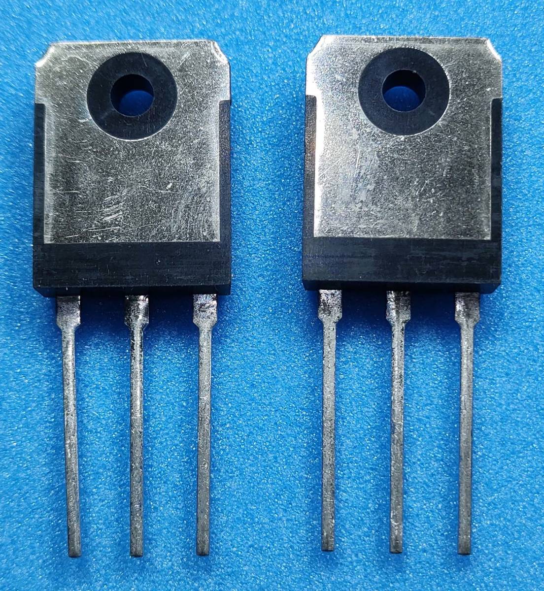 2SJ200 2個 + 2SK1529 2個　合計4個 東芝オーディオパワー MOSFET　コンプリメンタリペア_画像2