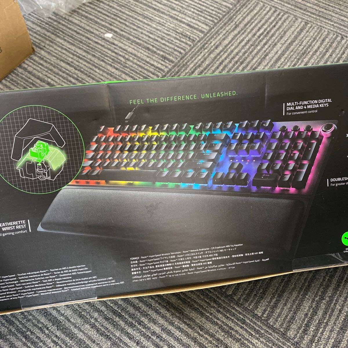 03215 新品未使用　Razer ゲーミングキーボード BlackWidow V3 Pro Green Switch 日本語キー配置仕様 _画像5