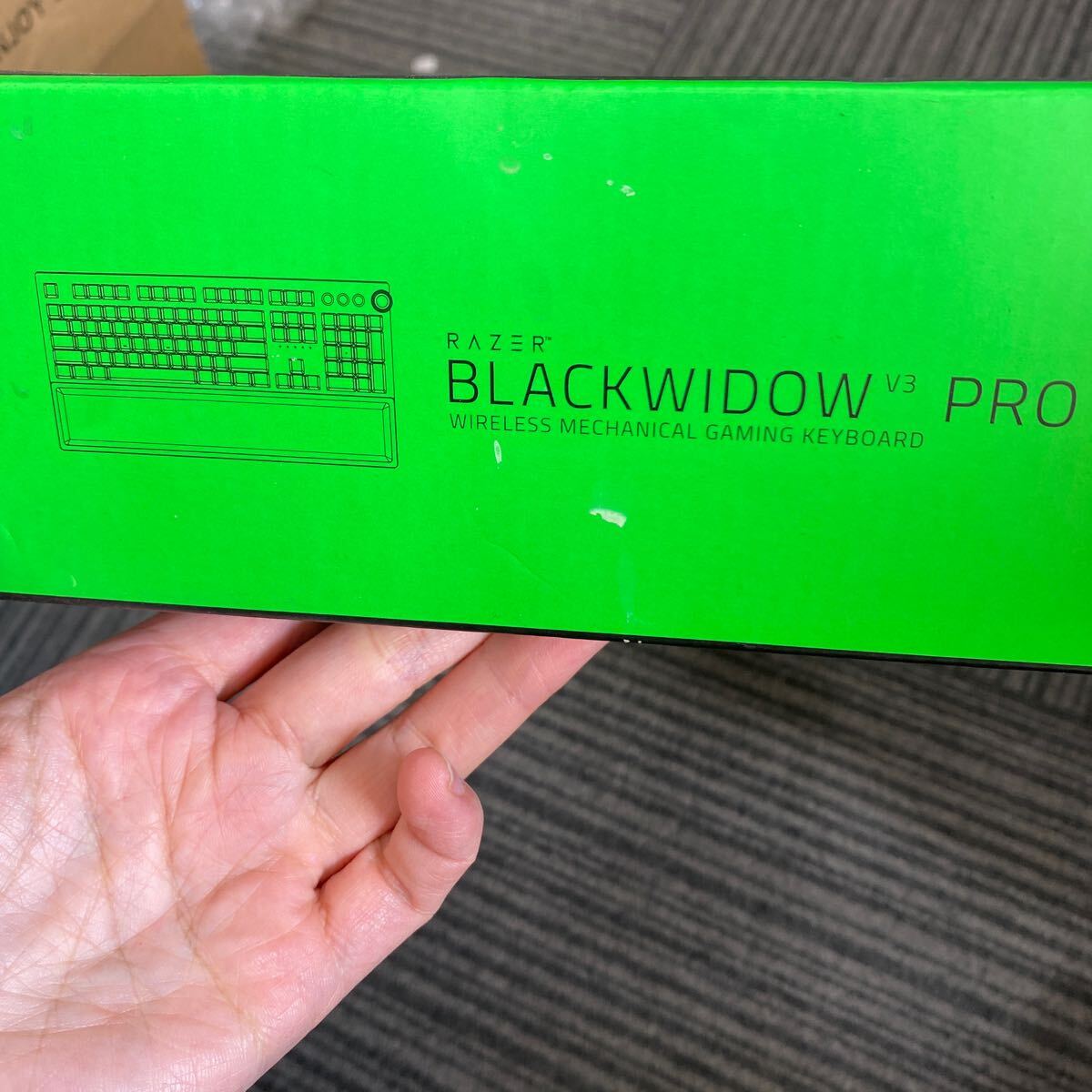 03215 新品未使用　Razer ゲーミングキーボード BlackWidow V3 Pro Green Switch 日本語キー配置仕様 _画像3