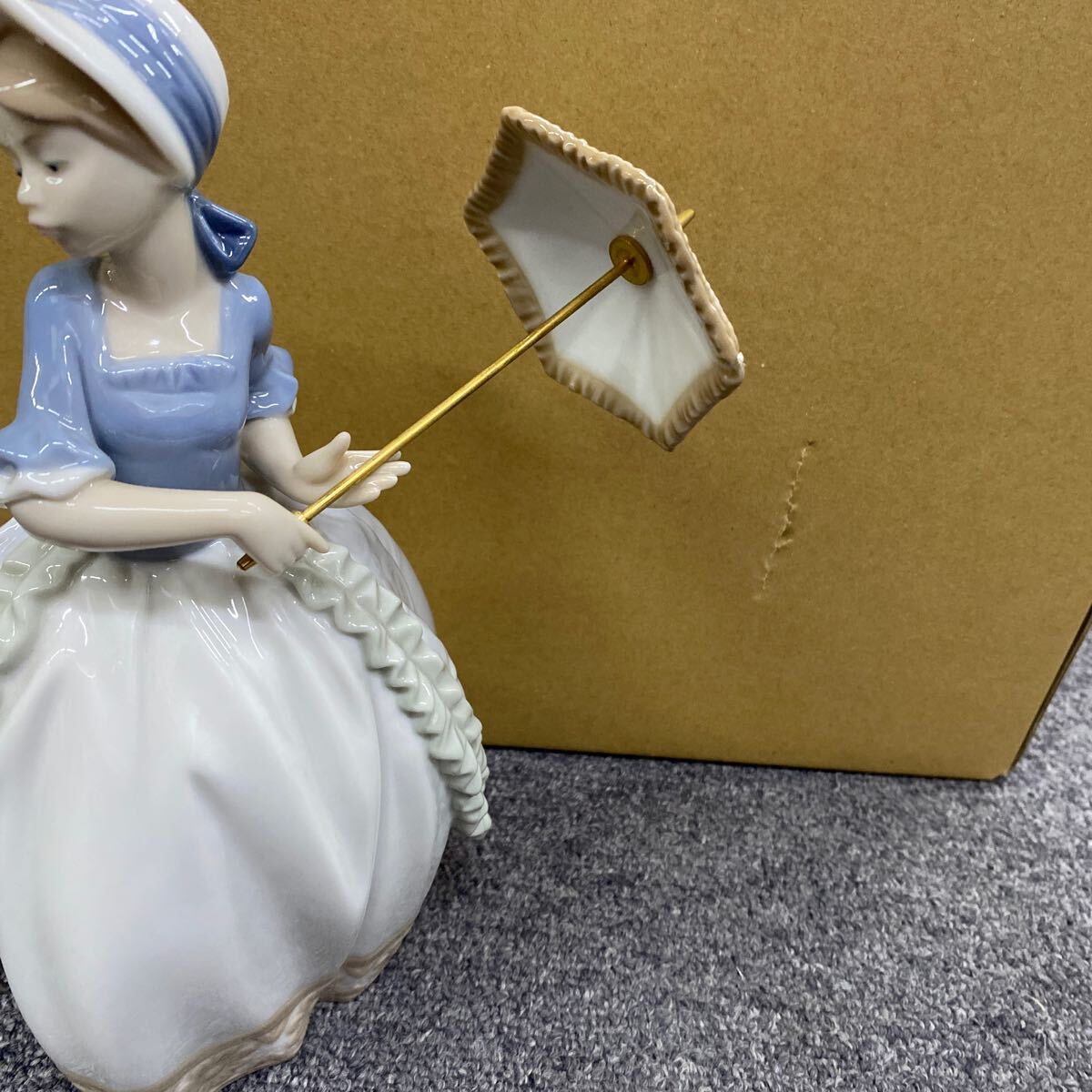 03444 LLADRO リヤドロ NAO 少女 出てくる陶器人形コケッテ コジェットガールフィギュア 置物 現状品_画像4