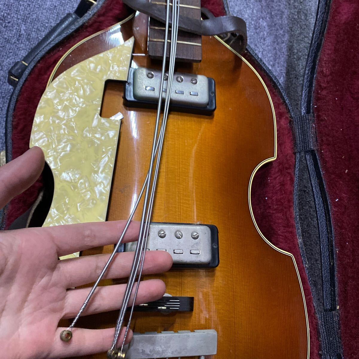 03606 【ビンテージ】　ヘフナー　バイオリンベース　Hofner ベース　ドイツ製　Beatles ビートルズ　現状ジャンク品　ケース付き_画像4