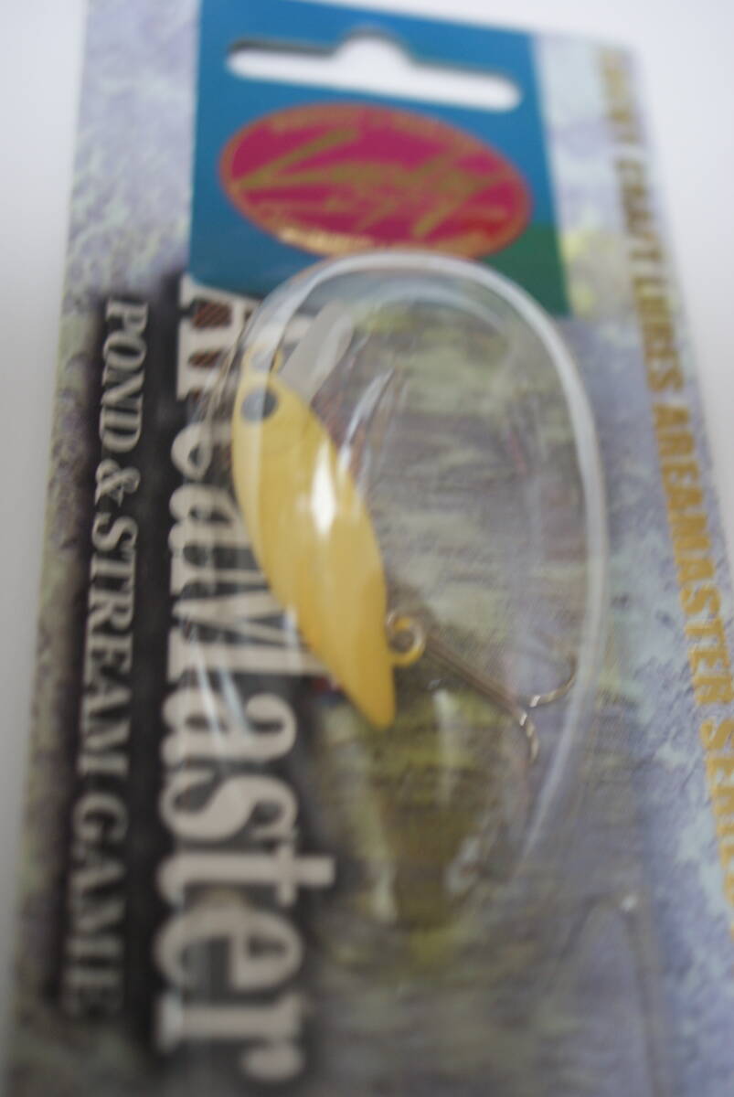処分価格　500円ワンコインスタート　ラッキークラフト　スナッキーＳ　サウザンアイランド　長期保管品のためパッケージに黄ばみあり_画像2
