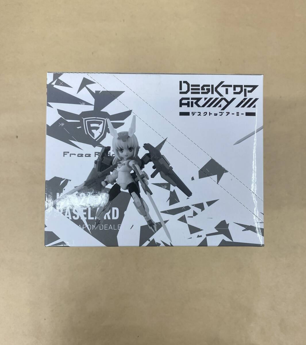 ★R849 / 未開封品 DESKTOPARMY vol.8 KT-240ｆ BASELARD series ★の画像5