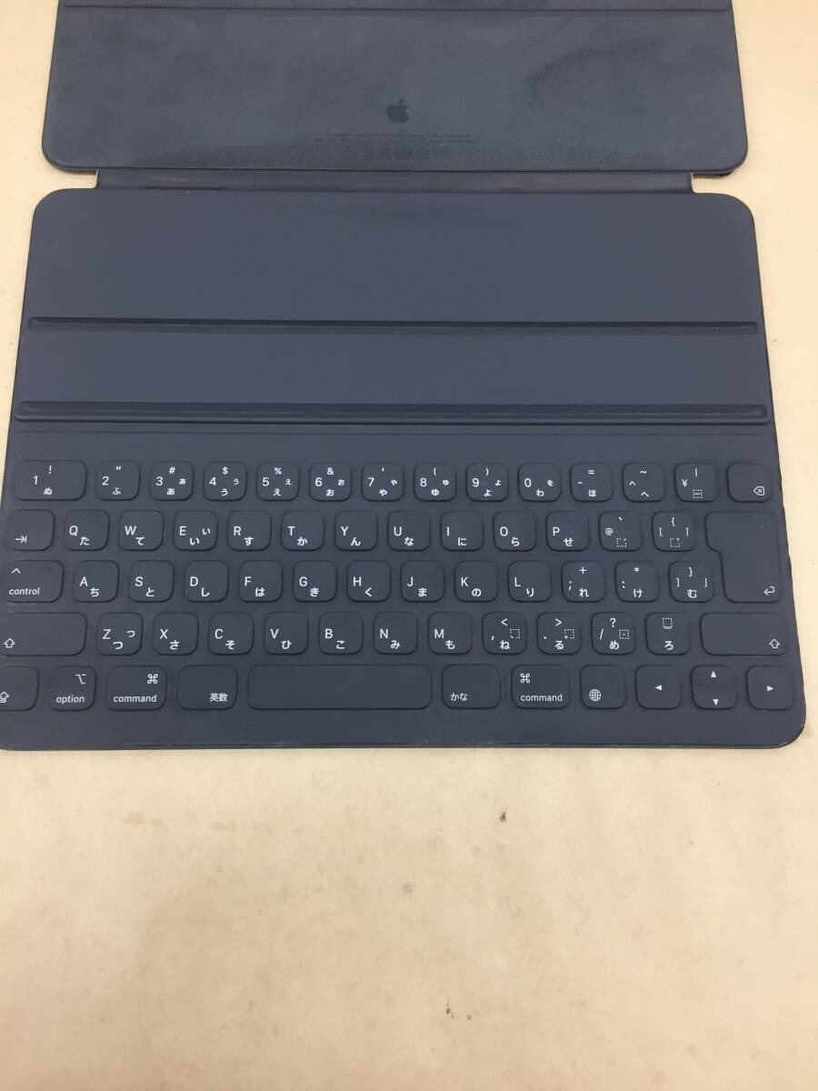 ☆【K602】中古品 Apple 12.9インチiPad Pro(第3世代)用 Smart Keyboard Folio 日本語 MU8H2J/A☆_画像7