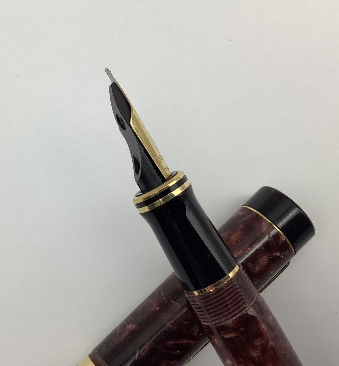 49 万年筆 PARKER パーカー デュオフォールド センテニアル ペン先 18K 750 X 軸カラー マーブルレッド 赤 筆記用具 文房具_画像5