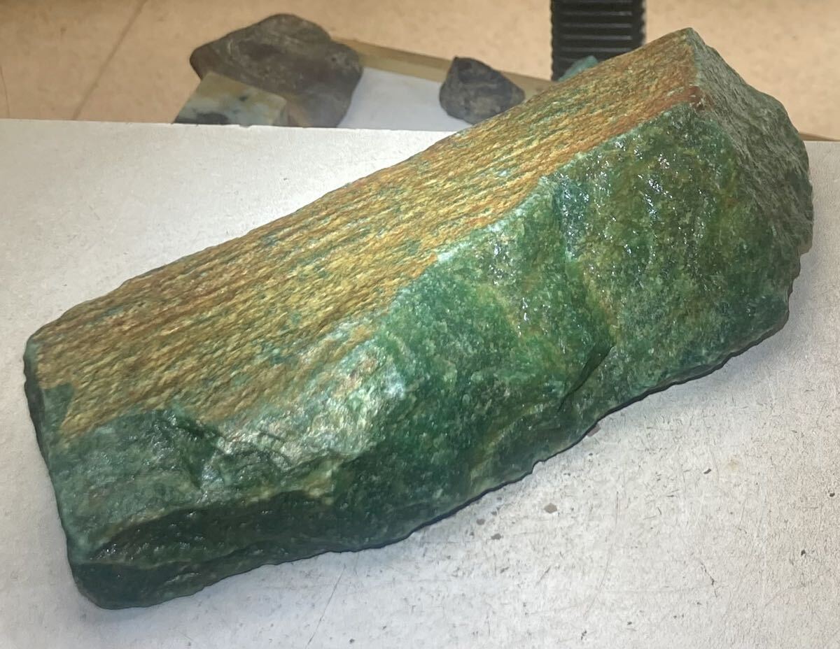 インド産超巨石天然アベンチュリン原石2.28kg［インド翡翠］の画像3