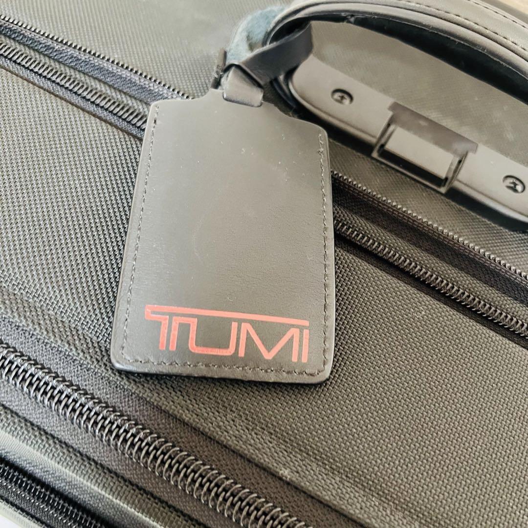 【美品レア】トゥミ TUMI　2285d3 特大　キャリーケース　バリスティックナイロン　連泊用　家族使用　出張用　2輪　ダイヤルロック_画像4