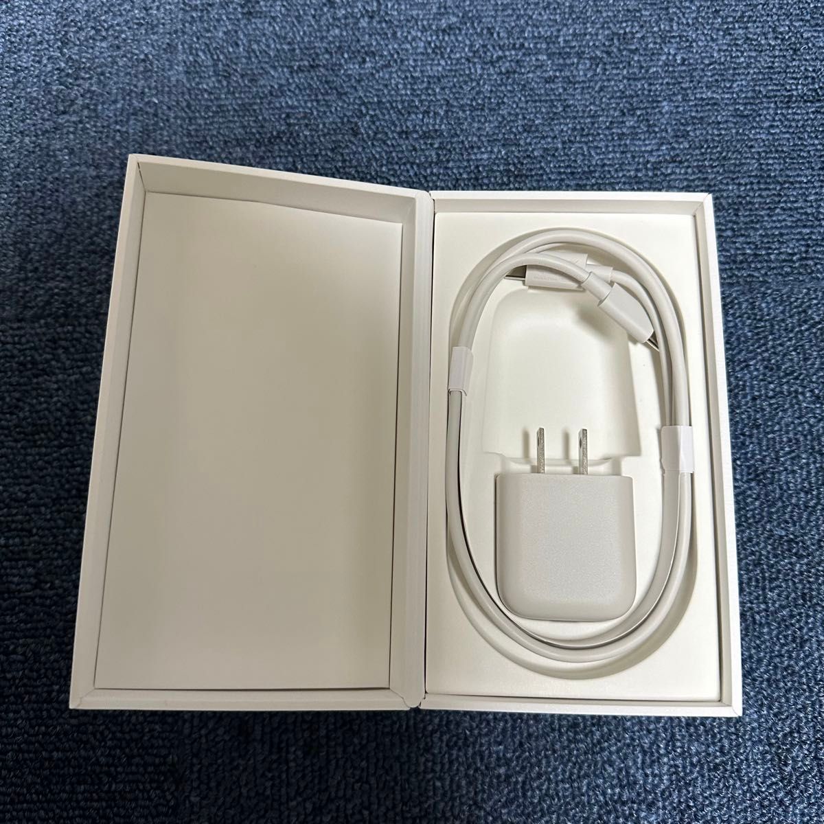 IQOS ILUMA 充電ケーブル　未使用