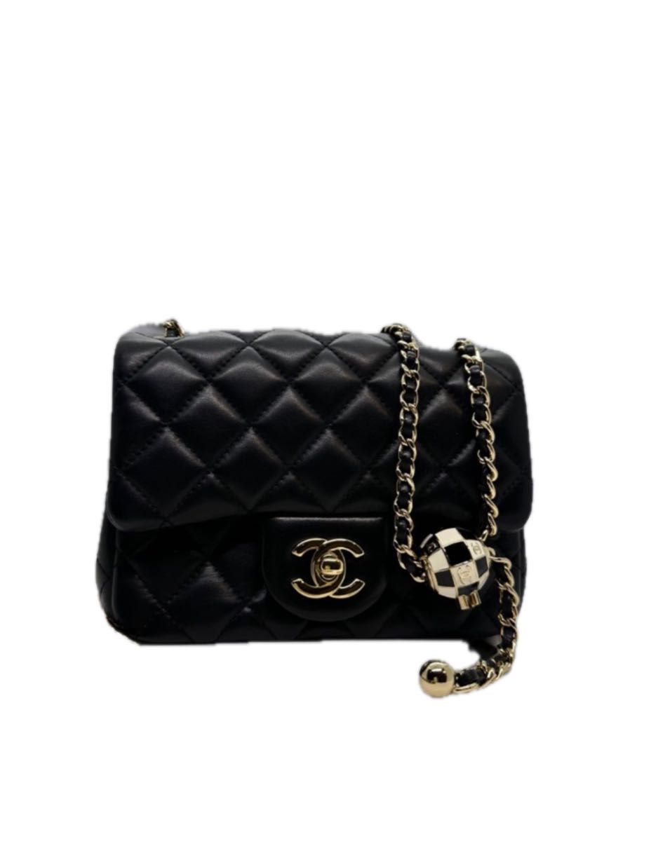 シャネル CHANEL 23C マトラッセ ミニ フラップ バッグ ラムスキン エナメル ブラック  中古】チェーンショルダー