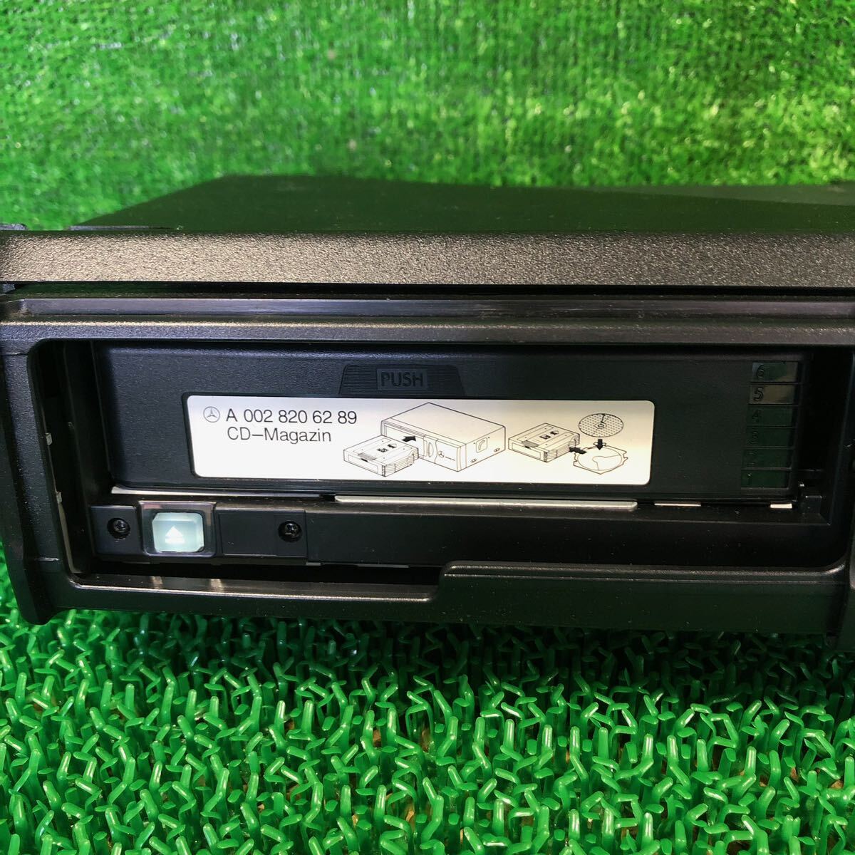  Mercedes Benz C180 компрессор 203045 оригинальный CD changer MC3110 H13 [F203045-R407-H13-1]