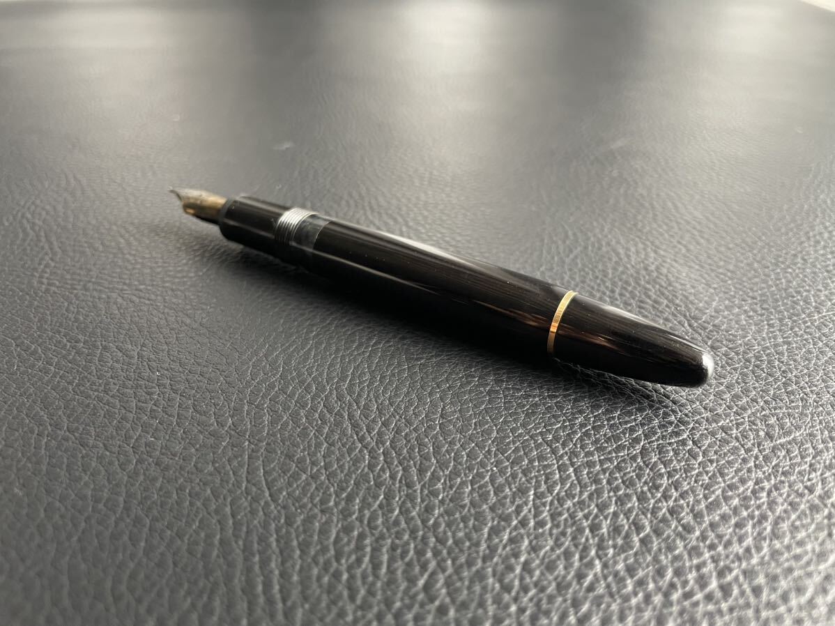 中古品☆MONTBLANC モンブラン 万年筆 マイスターシュテュック No.146 ペン先 4810 18K 750 ブラック×ゴールド 筆記用具 _画像8