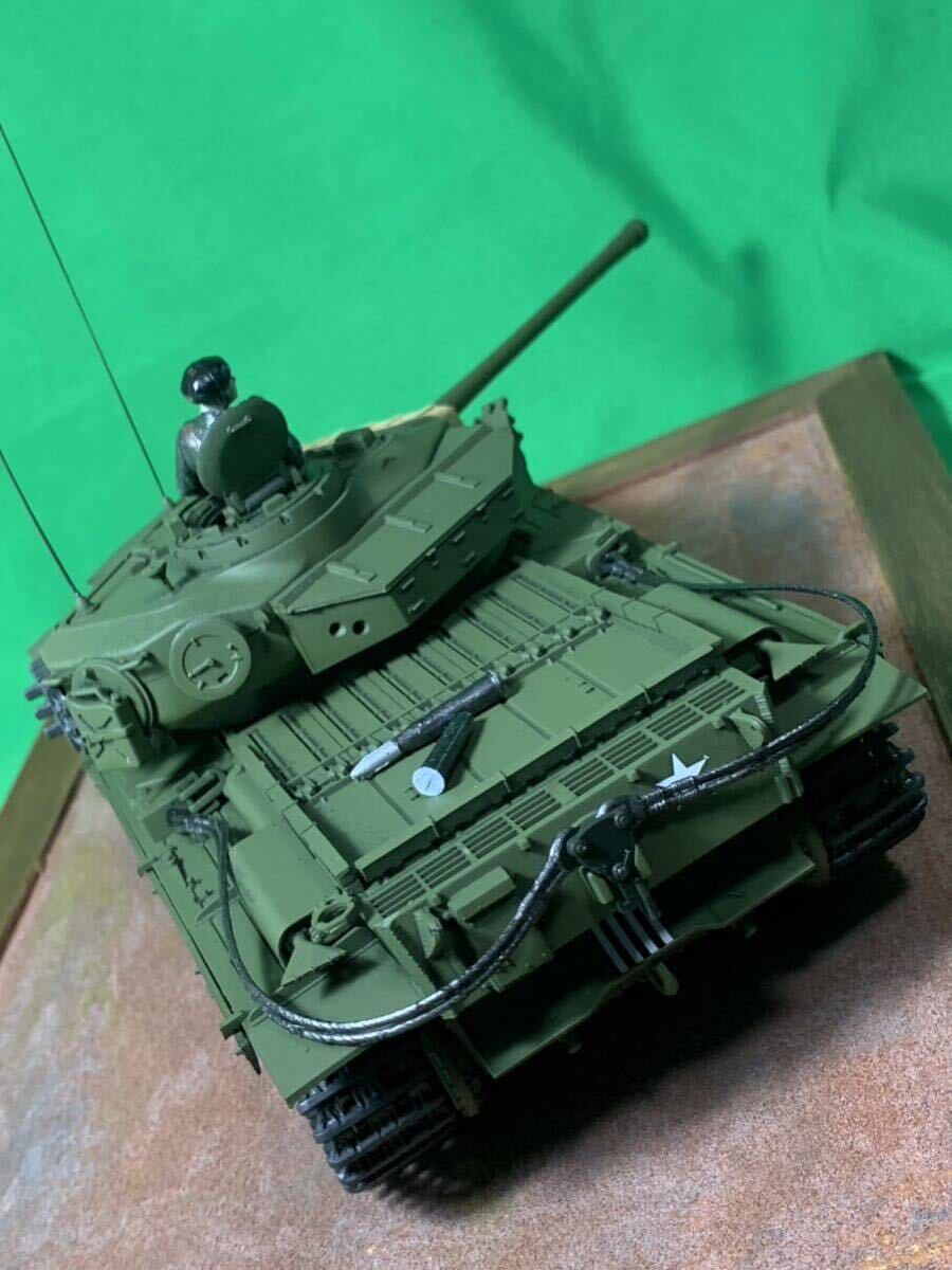 【塗装完成品】タミヤ1/35 イギリス戦車 センチュリオン Mk.III CENTURION Mk.III※コマンダー&弾頭付き 1951年 朝鮮半島仕様 戦車 _画像6