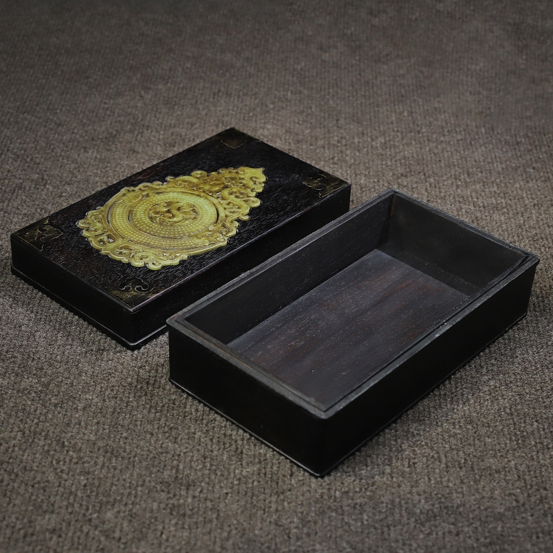 中国 清代 黒檀象嵌古玉多宝盒収納ケースです めでたい如意紋です 首飾箱 細密彫 時代物 中国美術 極細工 木彫り 置物 唐物 ZLC60_画像2