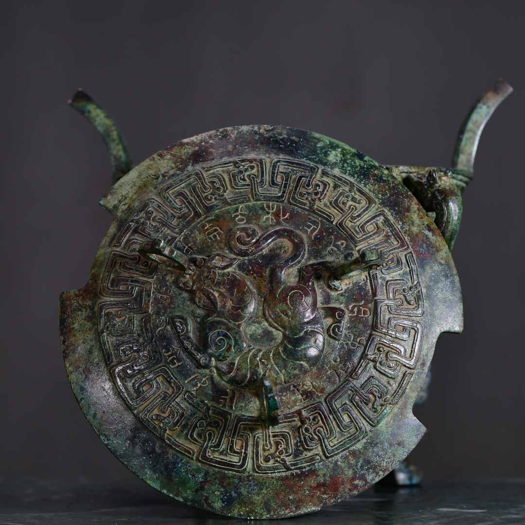 珍藏 中国春秋時代の青銅四虎鼎です 青銅器 時代物 中國古美術 珍藏 中国春秋時代の青銅四虎鼎です 青銅器 時代物 中國古美術