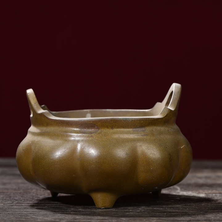 中国 明代 宣德年制 銅製の橋耳炉です 香炉 時代物 中國古美術 賞物 極細工 置物 希少 TWB187_画像1