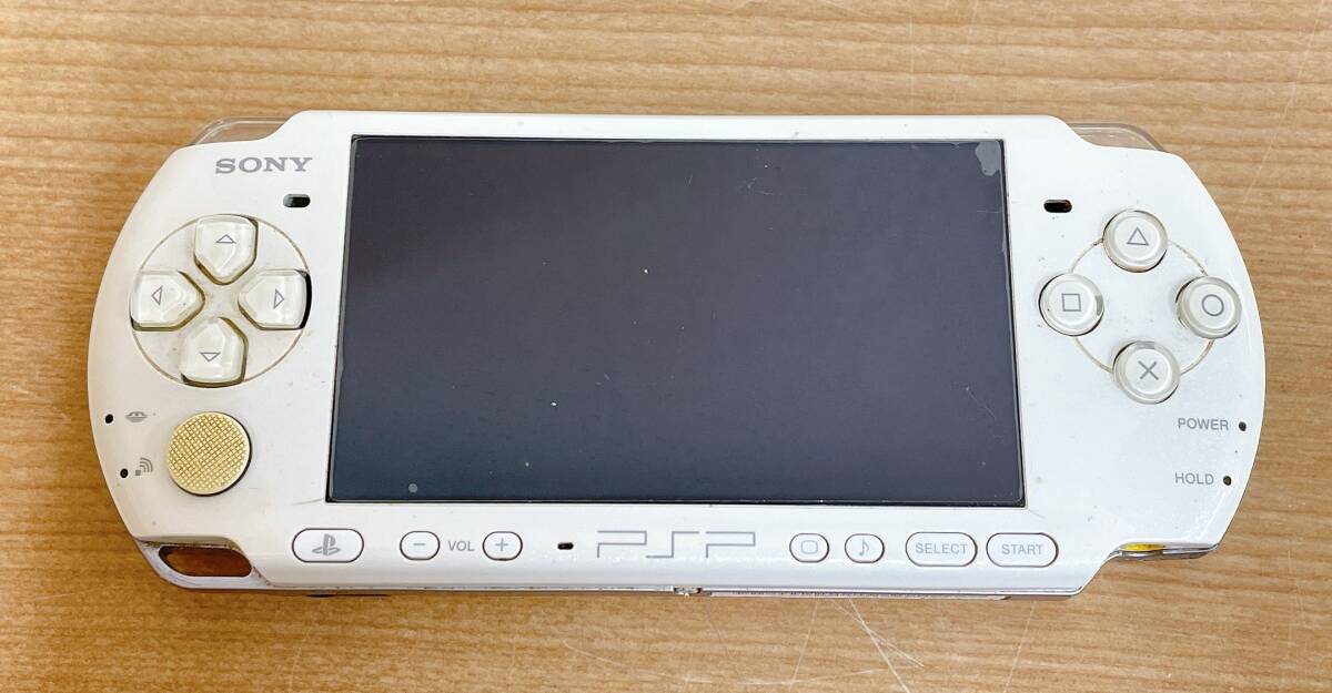 【SONY PSP 3000 本体 ホワイト ジャンク カセット2本】ソニー/ゲーム機/カセット/周辺機器/K63-086_画像6