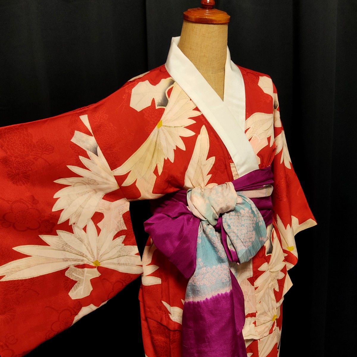 大正浪漫 アンティーク 長襦袢 菊 赤 紅絹 花模様 着物 レトロ 銘仙 kimono Antique nagajuban