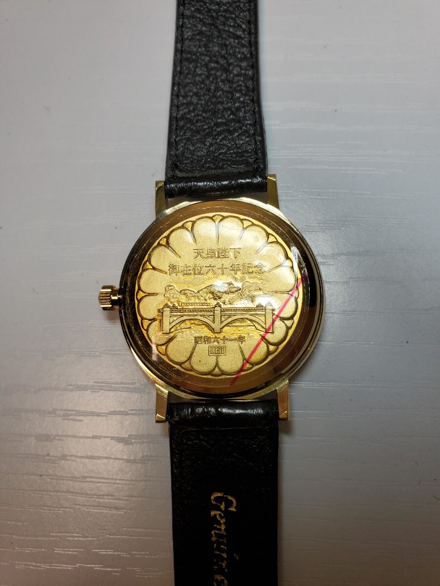 ★未使用★ 天皇陛下御在位六十年記念 アイボリー文字盤 スモセコ 手巻き メンズ腕時計 稼働品の画像9