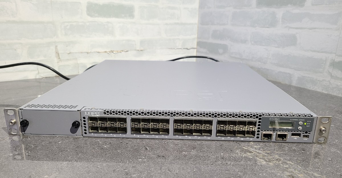 【現状品】管1Z41 Juniper NETWORKS EX4550 Series EX4550-32F-AFO イーサネットスイッチ 通電OK
