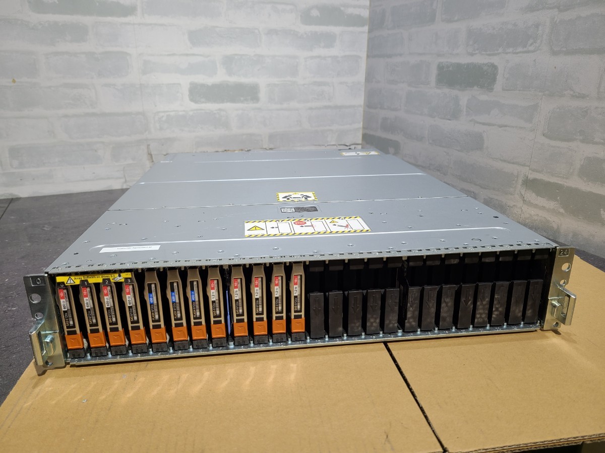 【現状品】管1Z47 DELL EMC OPE25 ドライブエンクロージャー HDD無し 通電OKの画像3