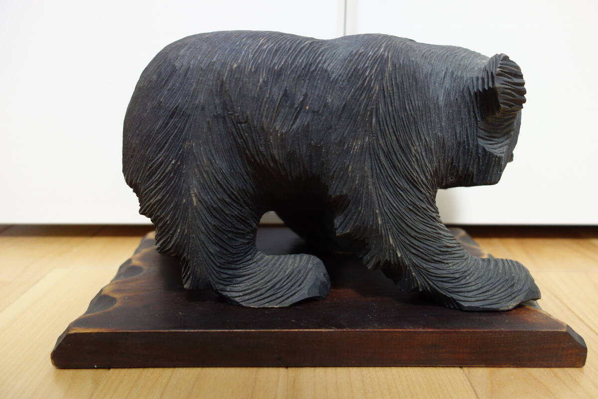 昭和レトロ　置物　木彫り　熊(くま、クマ)　ワタリ作　約28cm×約17cm×約18cm　約1130g_画像3