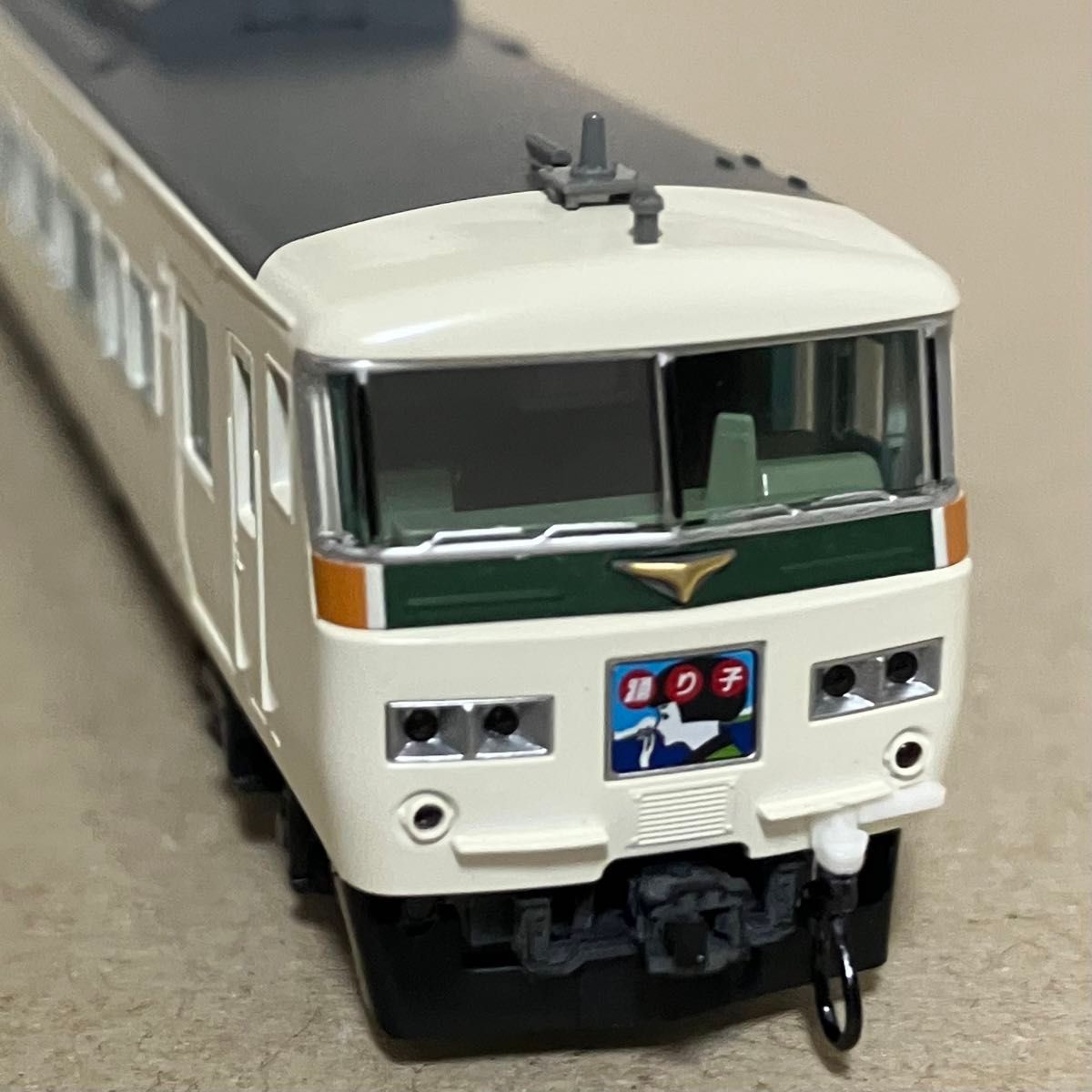 TOMIX クハ185-100 JR 185-0系特急電車(踊り子・新塗装・強化型スカート)基本セットばらし