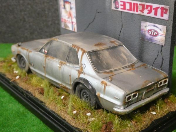 昭和レトロ 1/32 NISSAN スカイライン 2000GT-R ハコスカ 情景ジオラマ完成品 ケース付_画像8