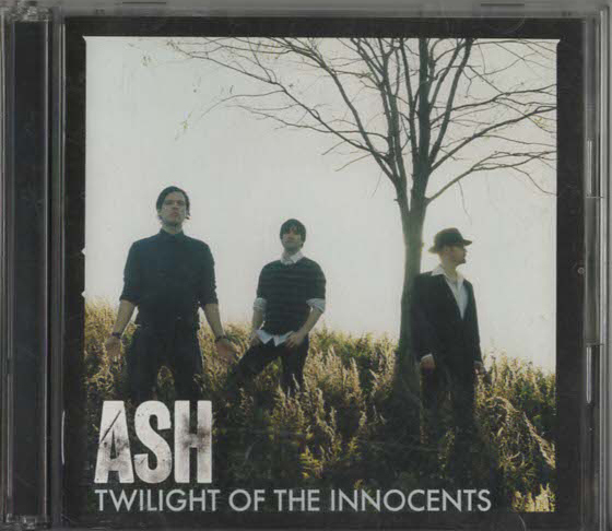 ★ASH アッシュ｜TWILIGHT OF THE INNOCENTS トワイライト・オブ・ジ・イノセンツ｜初回生産限定盤｜2CD｜SICP-1471/2｜2007/06/27_画像2