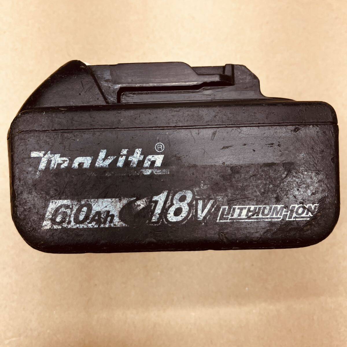 659 中古 純正品 マキタ 充電池 18V 6.0Ah BL1860B リチウムイオン バッテリー makita_画像2