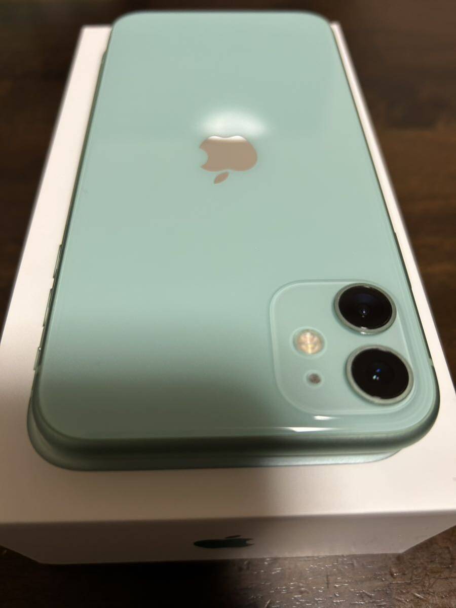  au/ロック解除済Apple iPhone11 [64GB] グリーン） /スマホ本体 美品の画像4