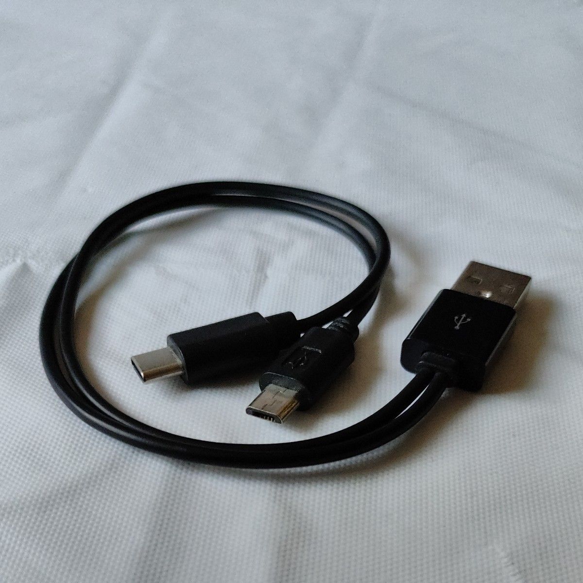 USBケーブル 充電ケーブル　Type-c microusb 二股