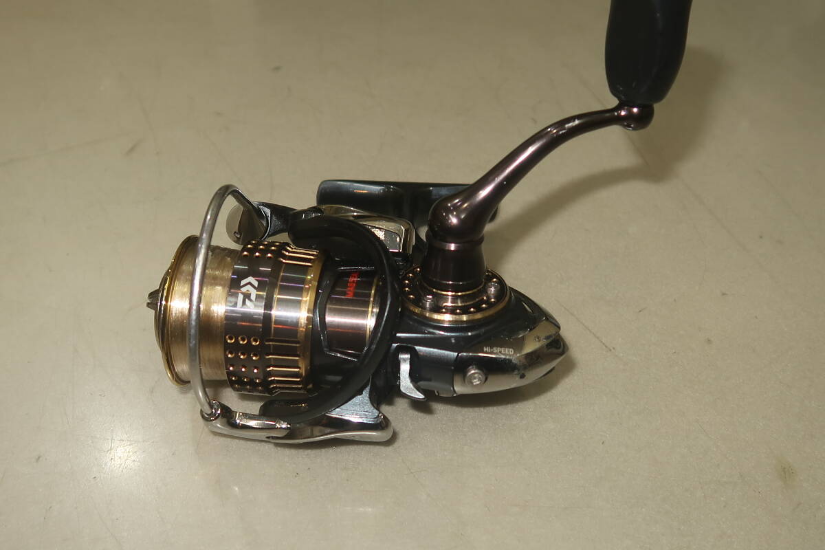 DAIWA EXIST 2003F-H ダイワ イグジスト 左ハンドル_画像2