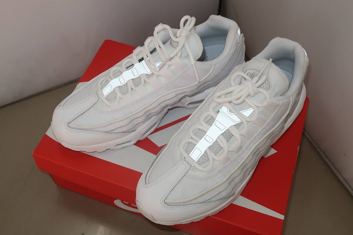 美品 NIKE スニーカー ホワイト ナイキ AIR MAX95 ESSENTIAL CT1268-100　27cm_画像2