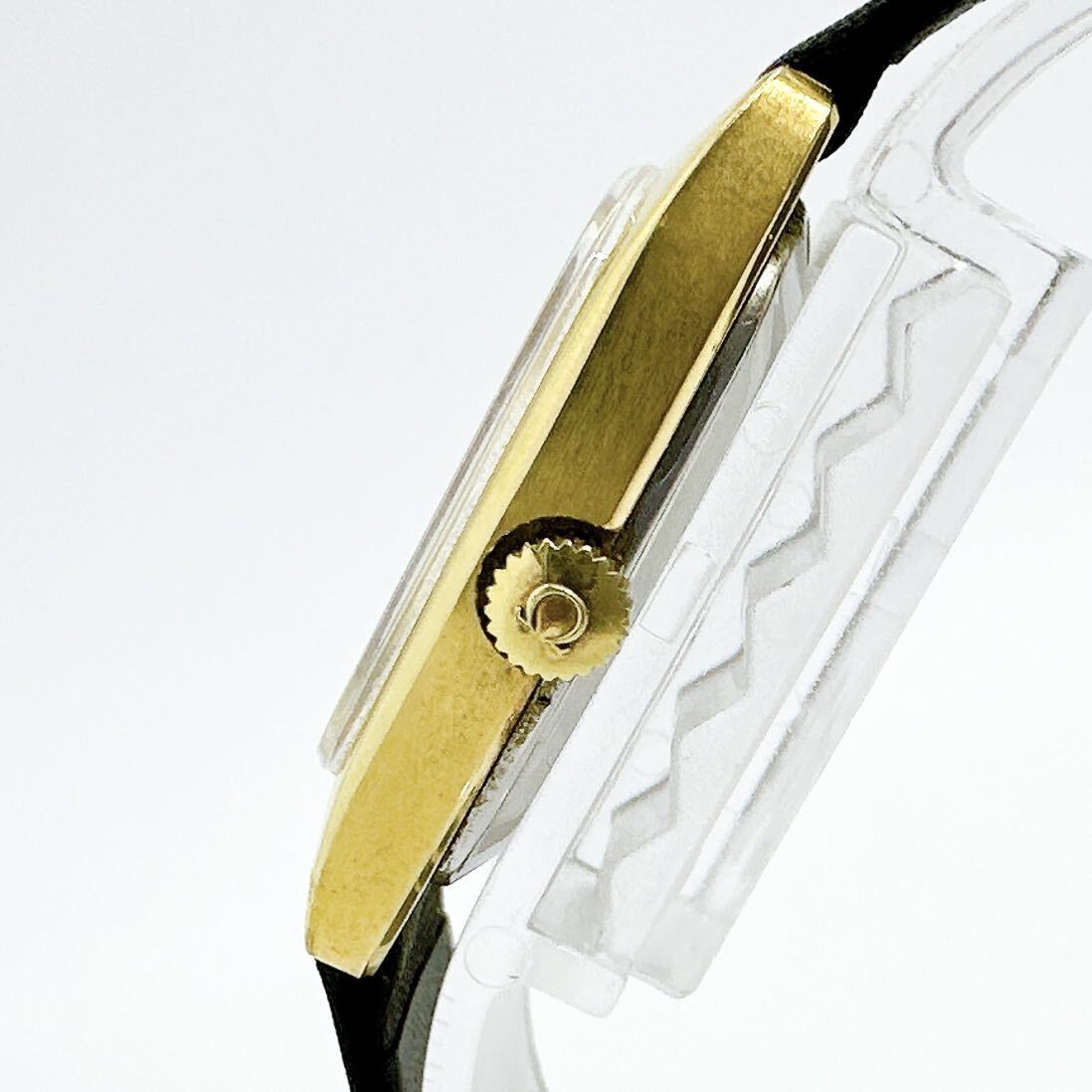 0326f オメガ OMEGA 稼働品 デビル DE VILLE レディース 腕時計 手巻き ゴールドカラー アンティーク ヴィンテージ_画像2
