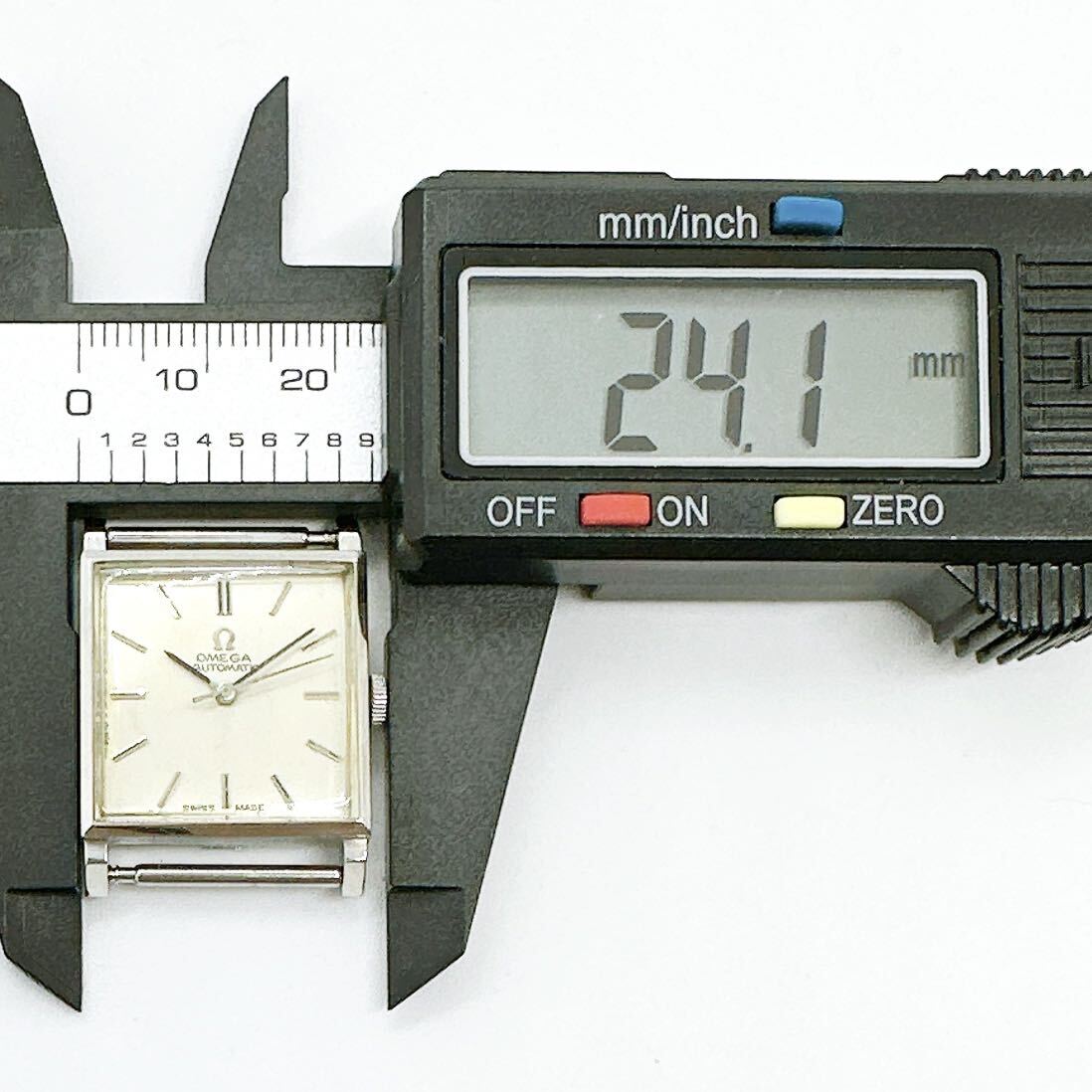 03313 オメガ OMEGA デビル DE VILLE レディース 腕時計 自動巻き AT スクエア シルバーカラー アンティーク ヴィンテージの画像4