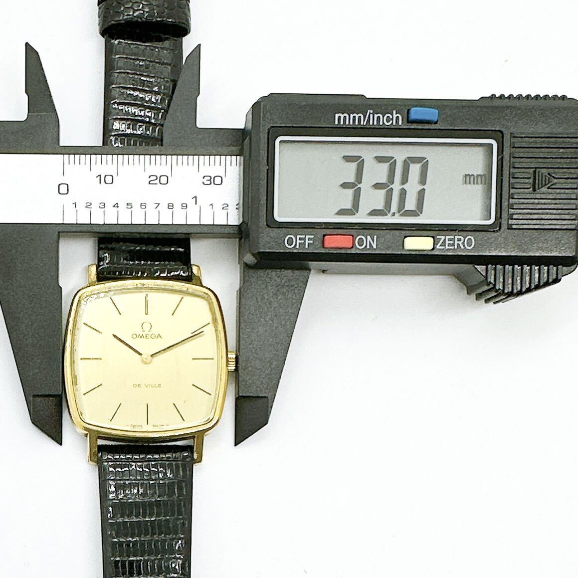 03272 オメガ OMEGA 稼働品 デビル DE VILLE メンズ 腕時計 スクエア 手巻き ゴールドカラー アンティーク ヴィンテージ_画像8