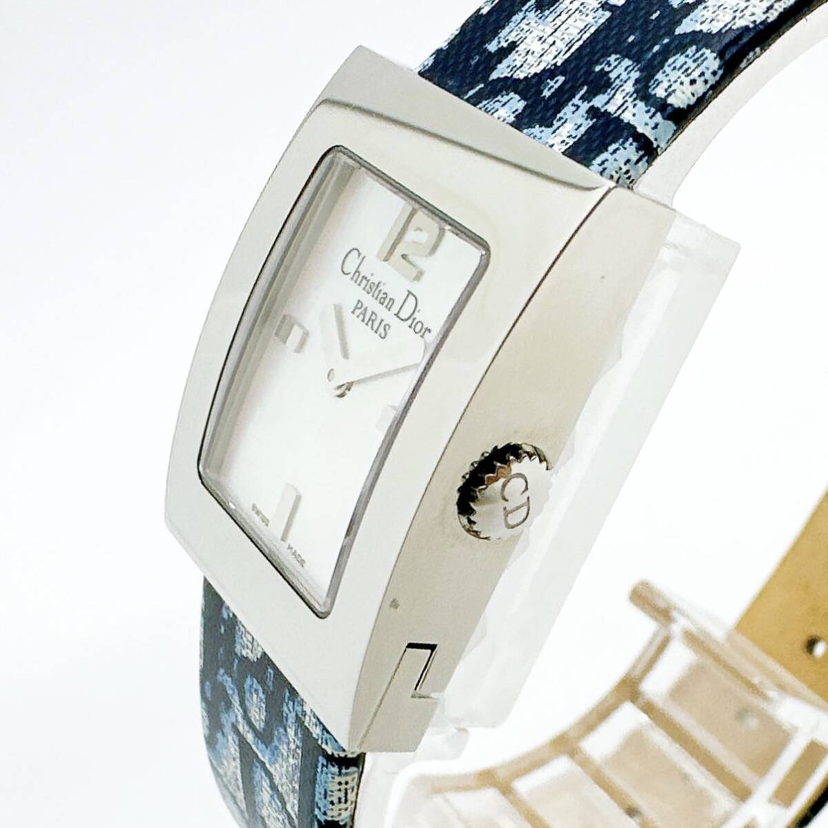 03080 ディオール Christian Dior D78-109 マリス レディース 腕時計 クォーツ 電池式 QZ スクエア シェル文字盤 箱 保証書 トロッター_画像2