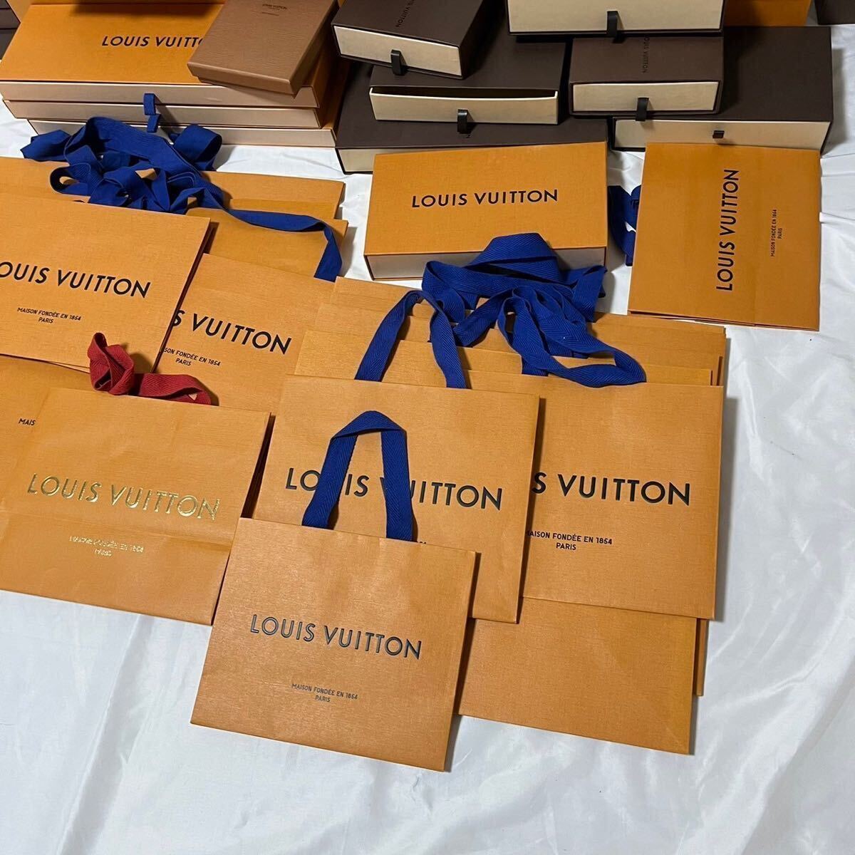 【1円】LOUIS VUITTON ルイヴィトン　ブランド　財布　小物他　ショッパー　箱31個　紙袋14枚セット　まとめ　大量　保存箱　BOX S456_画像4