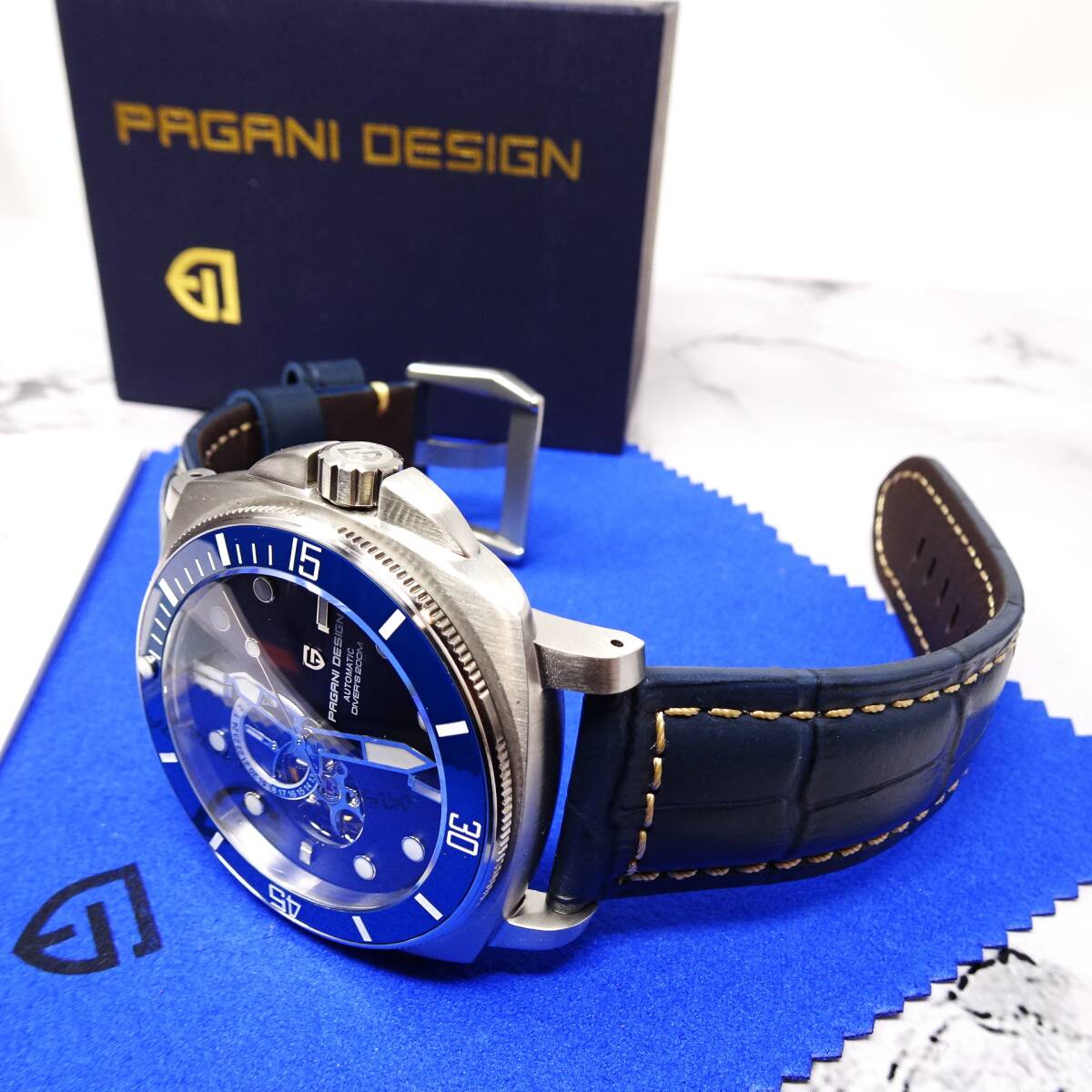 送料無料〓新品〓腕時計 パガーニデザイン PAGANI DESIGN 機械式・NH39Ａ・オープンハート・オマージュウォッチ・サファイア・PD-1736の画像2