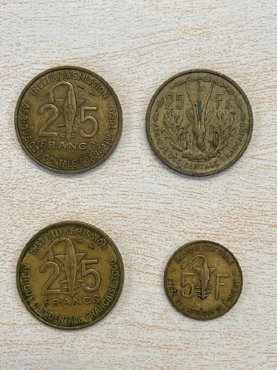 外国コイン　フランス領　西アフリカ　★　25フラン　1956年　1点　1957年　2点 ★ 5フラン　1960年　1点 ★ 合計4点_画像1