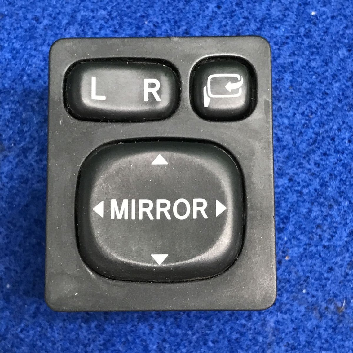 S331V Hijet Cargo original door mirror switch 1A3-8-5|22A1572* including in a package un- possible *