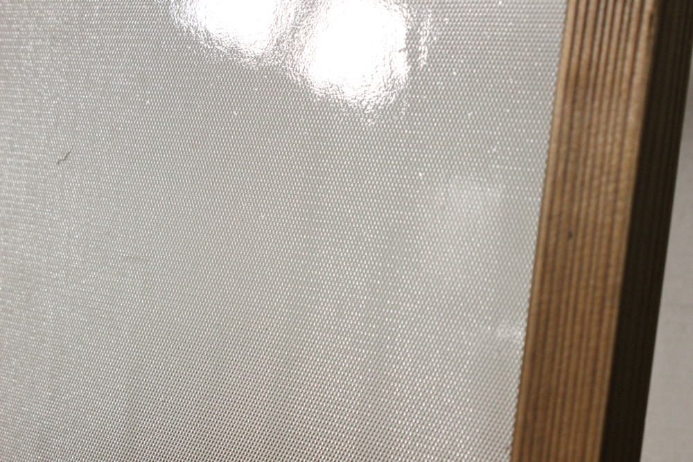 古い木枠の採光用ガラス窓・二枚 型板ガラス ドット柄/木枠/ノスタルジック//DIY/リノベーション/ディスプレイ/古民家/アンティークの画像4