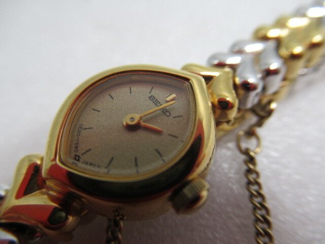 SEIKO セイコーレディース 腕時計 1E20-5910 アナログ クオーツ ゴールド＆シルバーカラー 動作品 _画像5